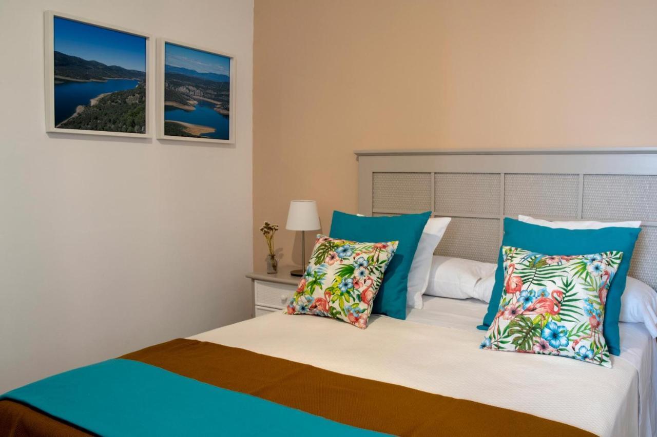 Apartamentos Rurales Helechosa, Las Tres Penas מראה חיצוני תמונה