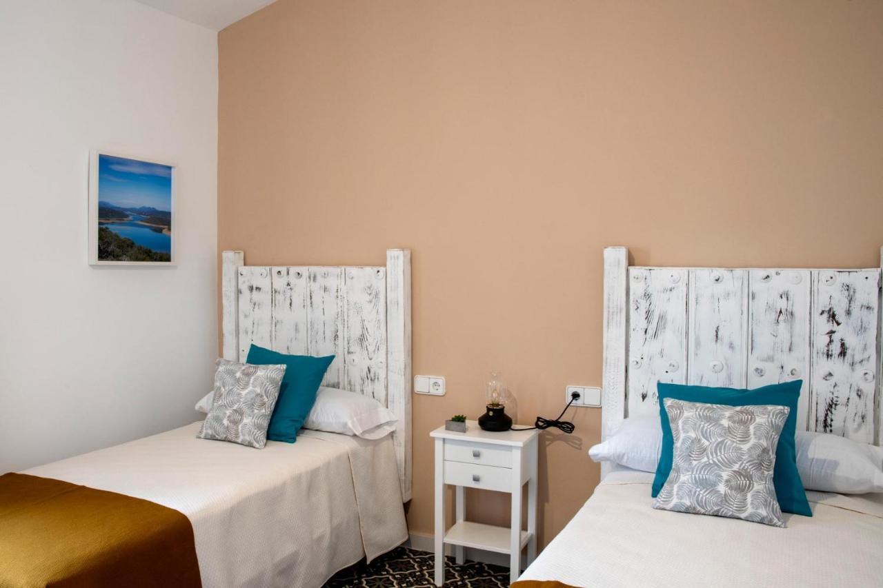 Apartamentos Rurales Helechosa, Las Tres Penas מראה חיצוני תמונה