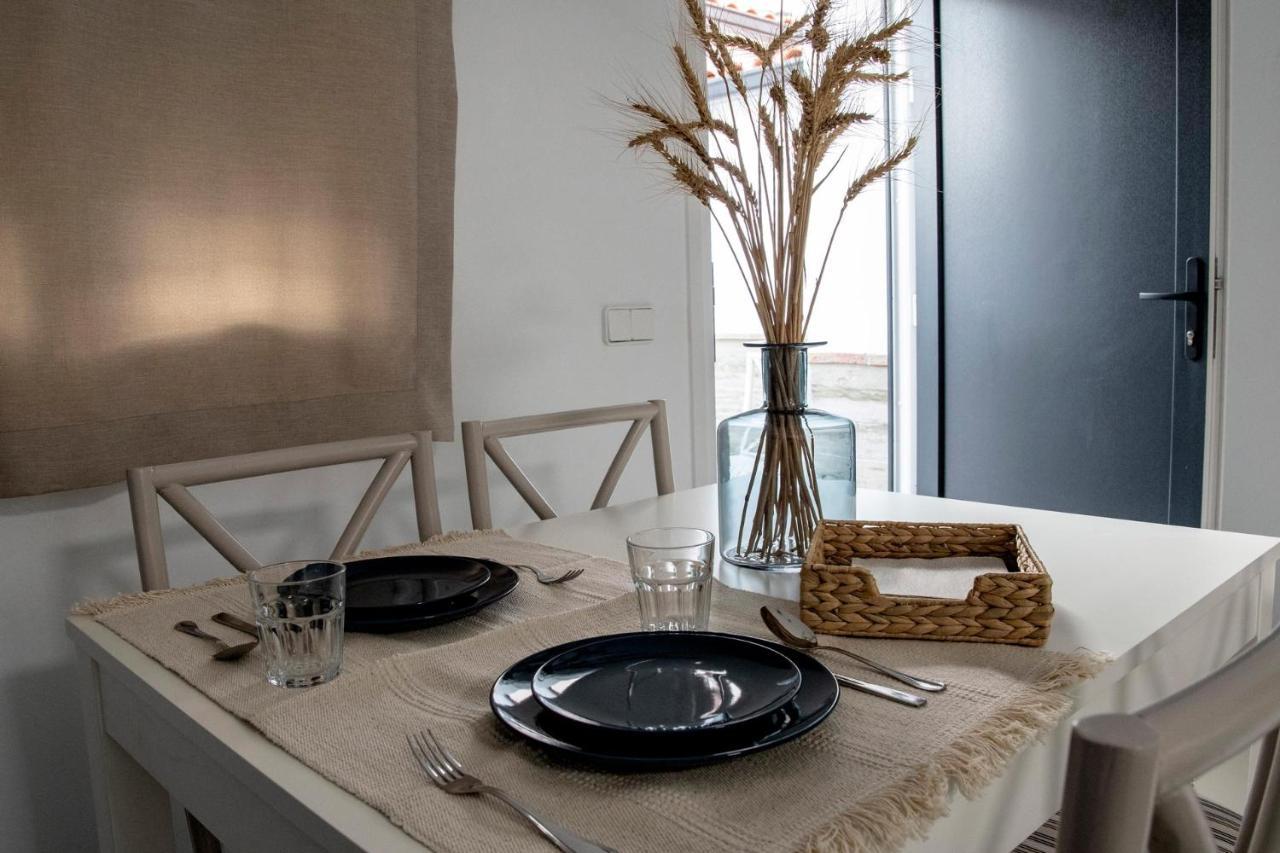 Apartamentos Rurales Helechosa, Las Tres Penas מראה חיצוני תמונה