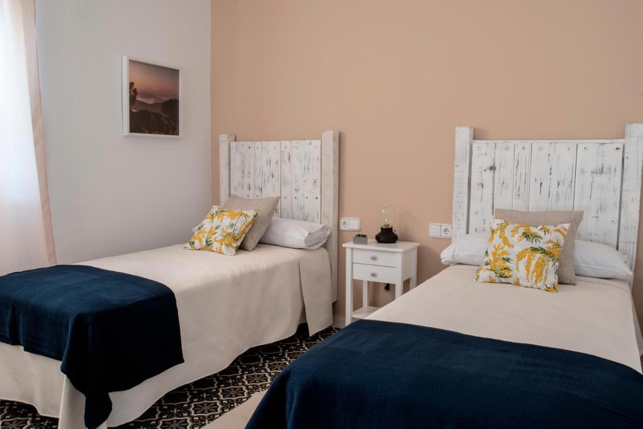 Apartamentos Rurales Helechosa, Las Tres Penas מראה חיצוני תמונה