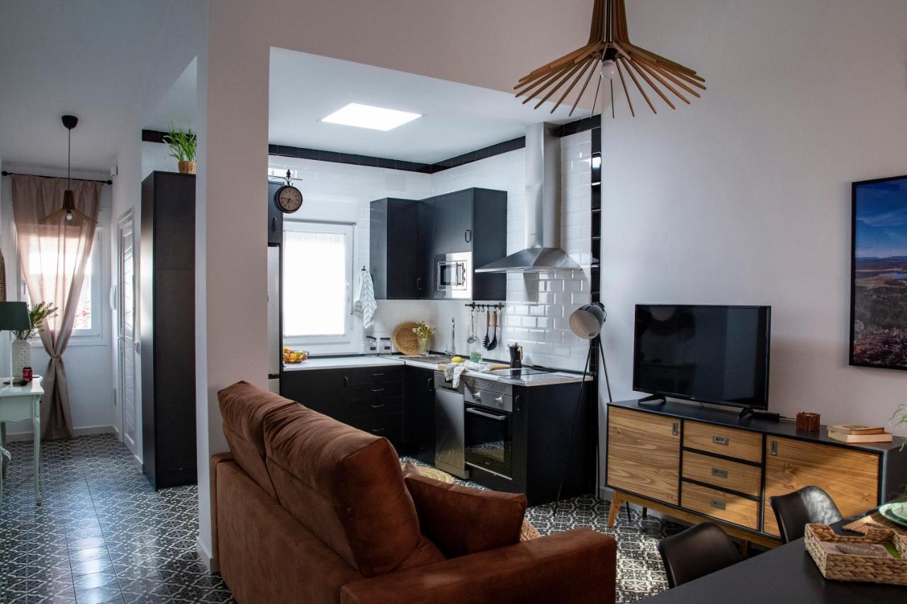 Apartamentos Rurales Helechosa, Las Tres Penas מראה חיצוני תמונה