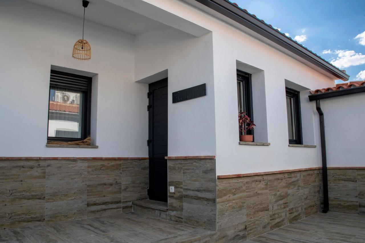 Apartamentos Rurales Helechosa, Las Tres Penas מראה חיצוני תמונה